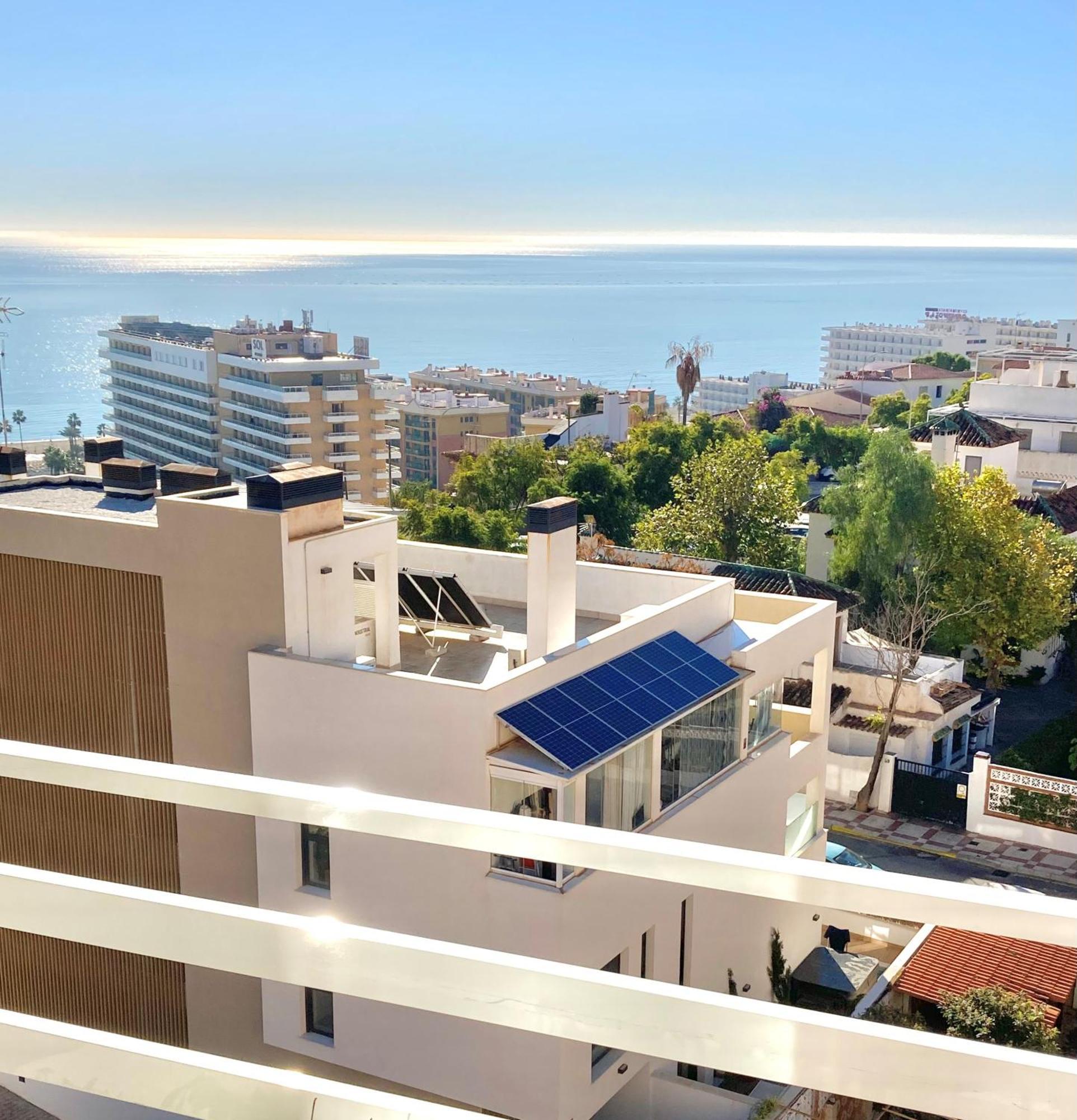 Beautiful Mediterranean Views In Central Torremolinos Exteriör bild